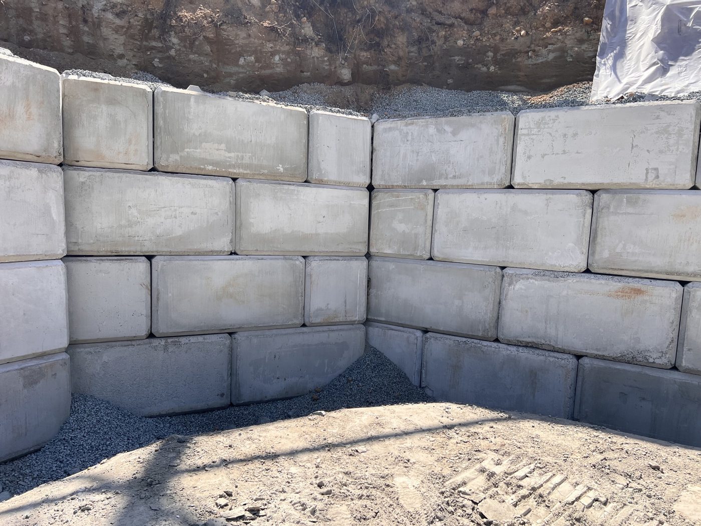 Corner of an interlocking concrete block retaining wall